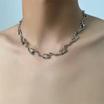 Colar Garras do Abismo